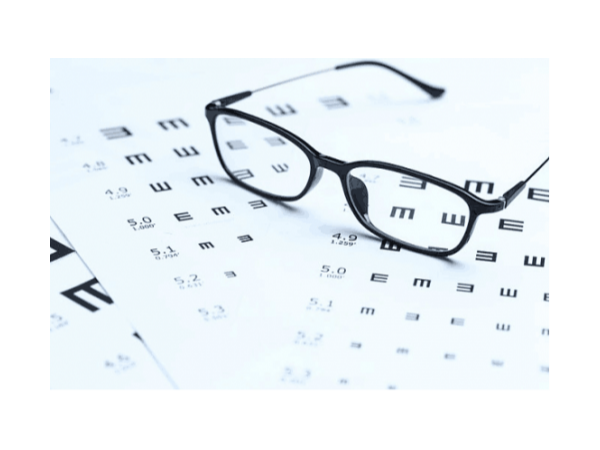 眼睛需要滋養(yǎng)，補(bǔ)硒是最正確的